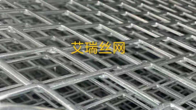 鍍鋅高速公路防眩網18631858321
